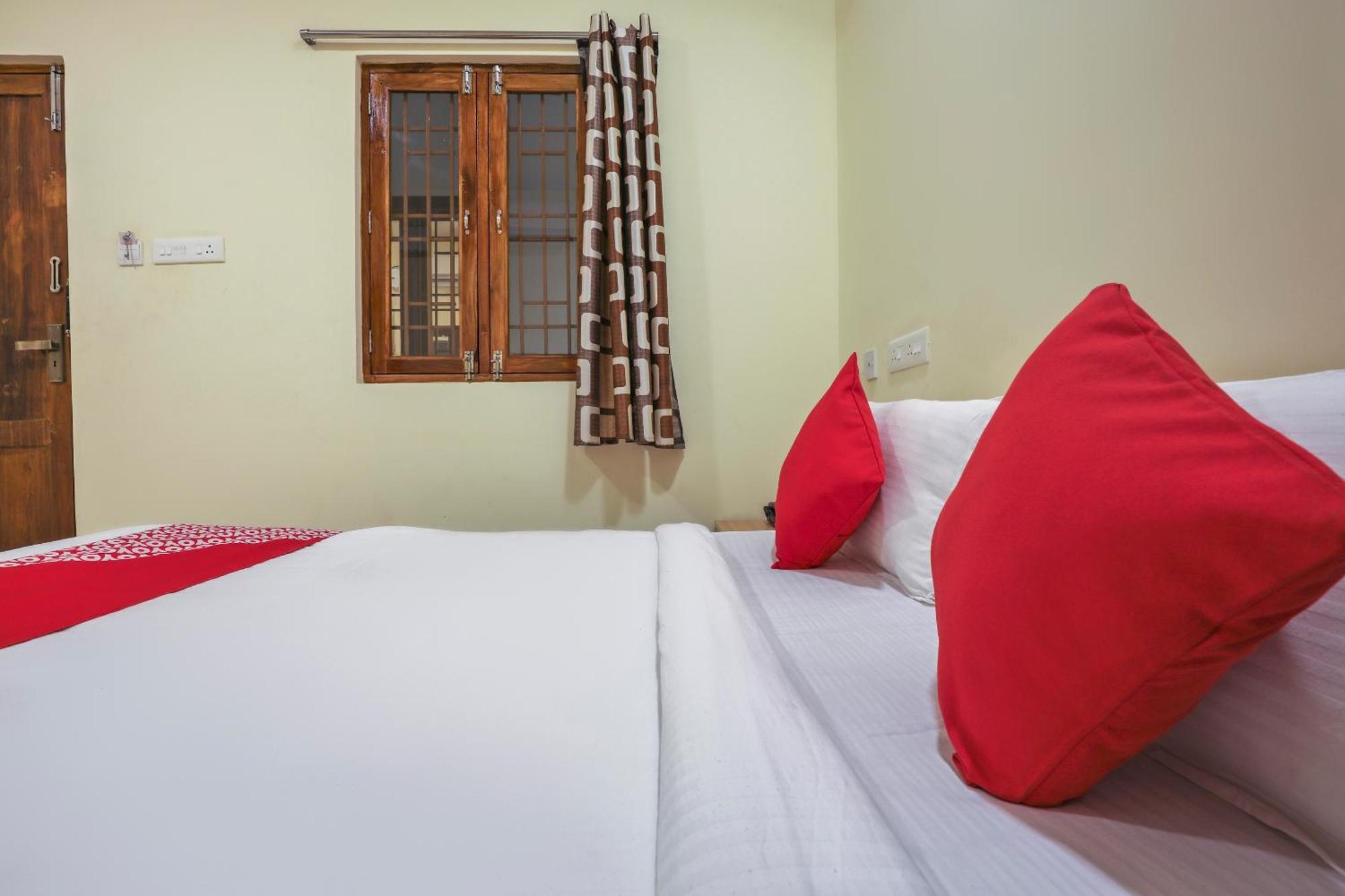 Hotel O Om Sakthi Hotel Pondicherry Exterior photo