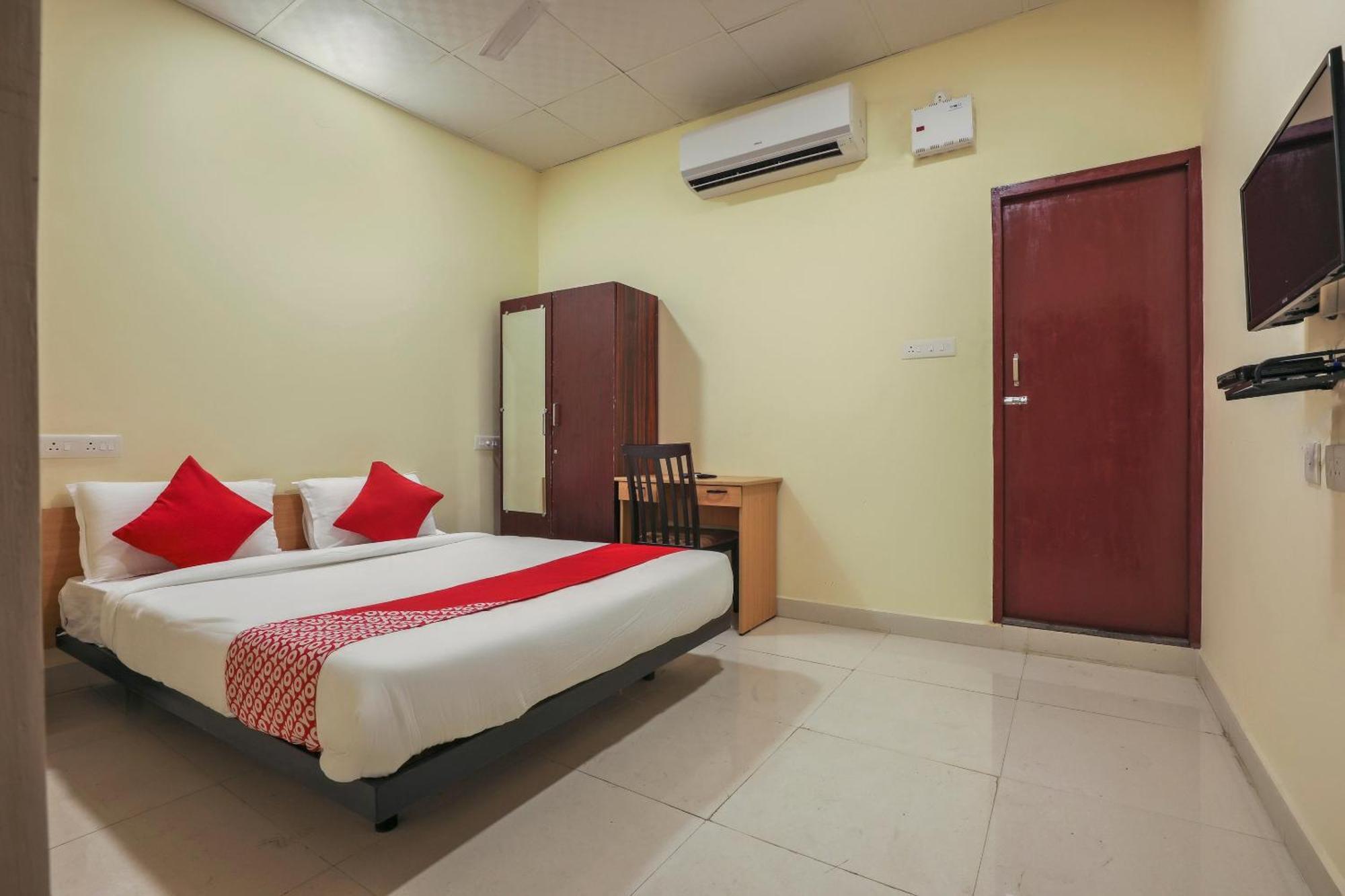 Hotel O Om Sakthi Hotel Pondicherry Exterior photo