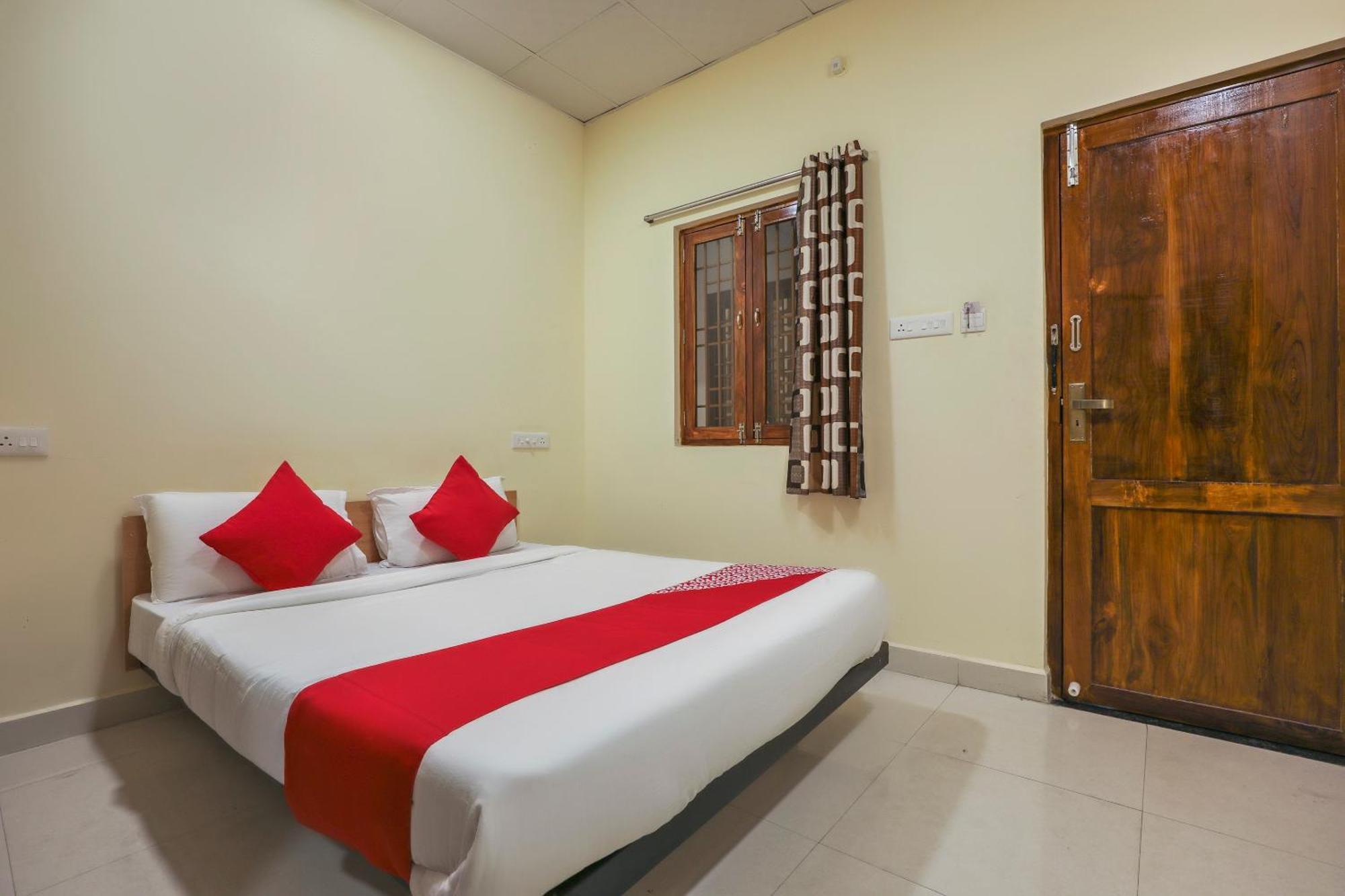 Hotel O Om Sakthi Hotel Pondicherry Exterior photo