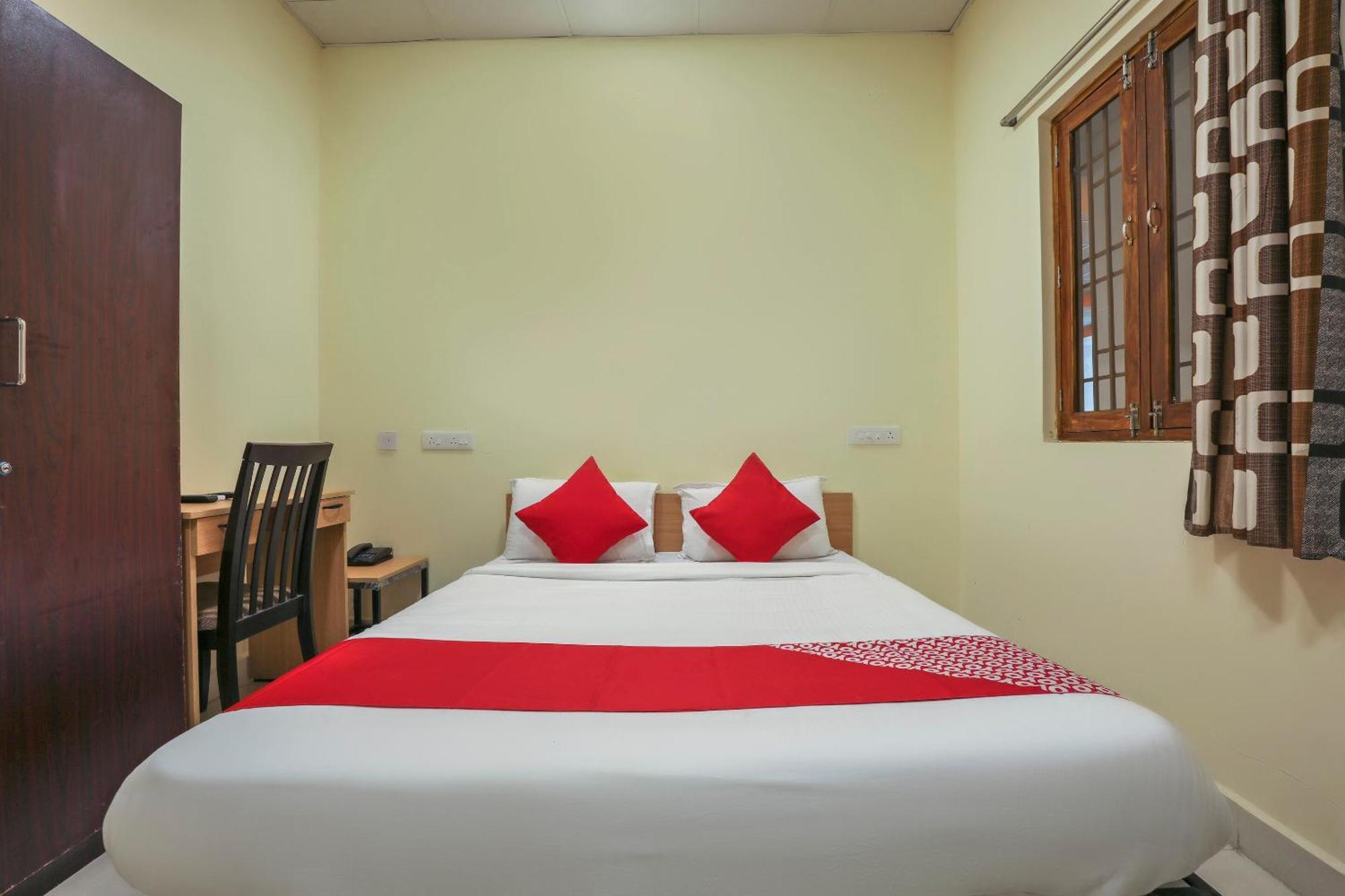 Hotel O Om Sakthi Hotel Pondicherry Exterior photo